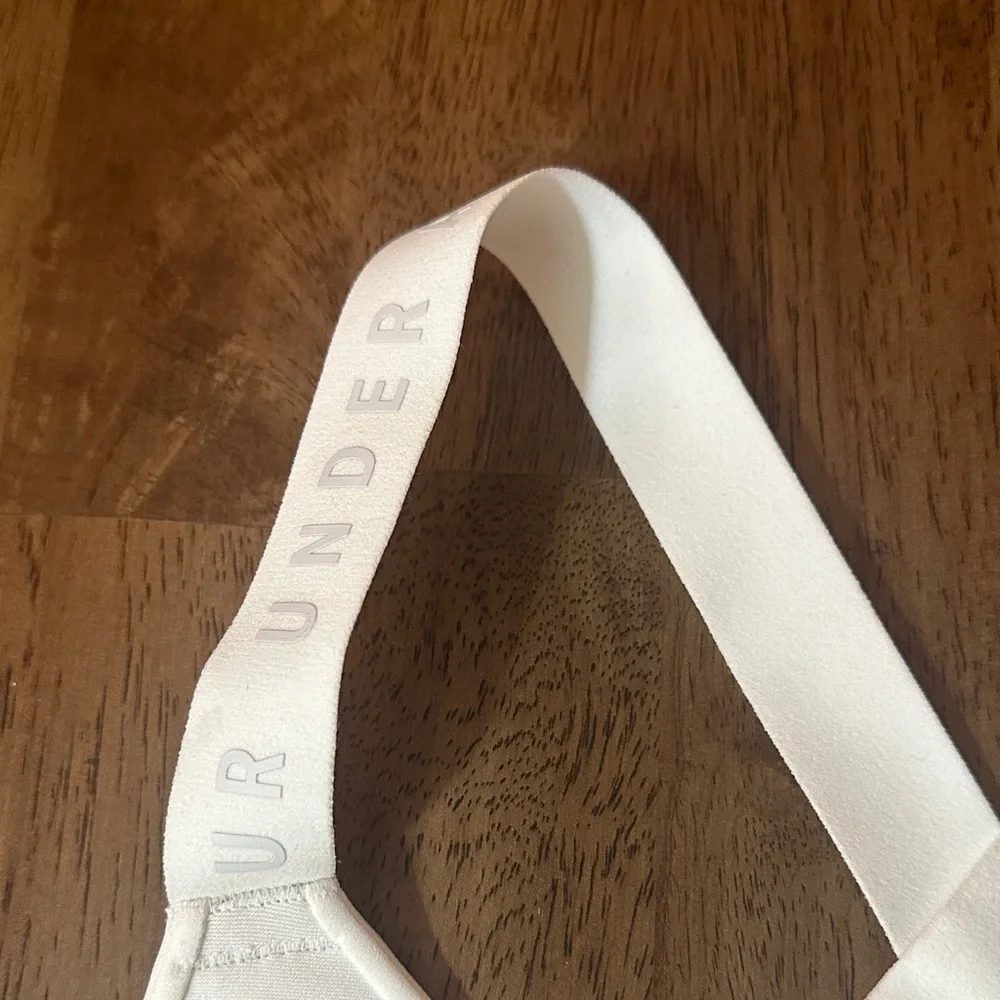 Under Armour White Crossback Light Support Sports Bra. NWT. Size XXL - Picture 4 of 10